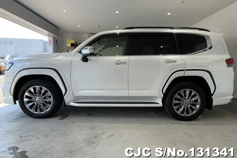 2024 Toyota / Land Cruiser Stock No. 131341