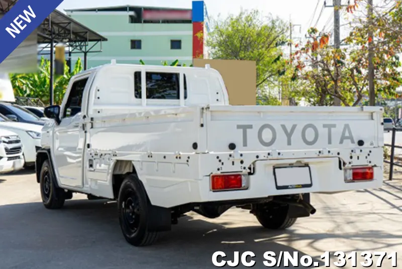 2024 Toyota / Hilux / Champ Stock No. 131371