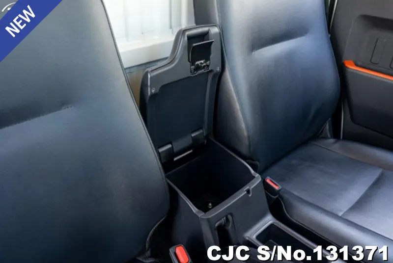 2024 Toyota / Hilux / Champ Stock No. 131371