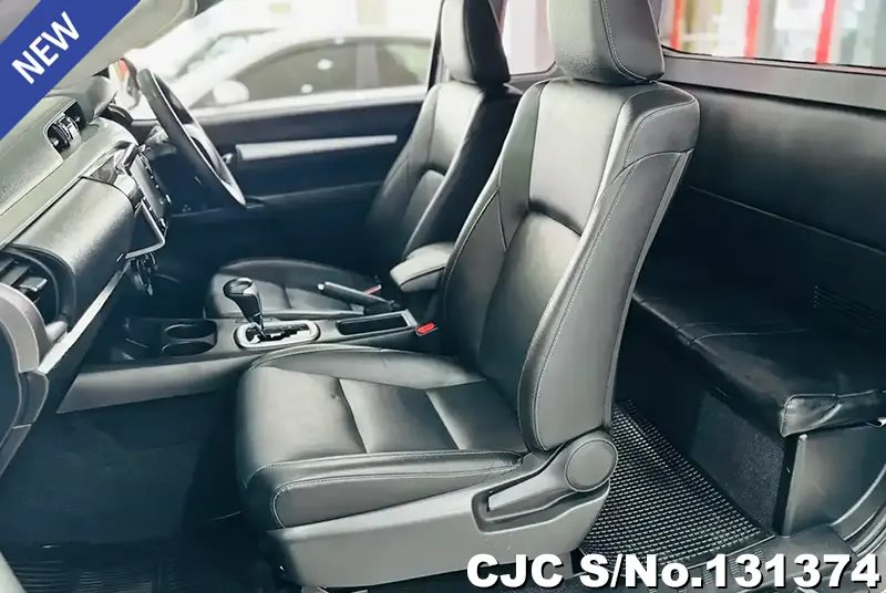 2022 Toyota / Hilux / Revo Stock No. 131374