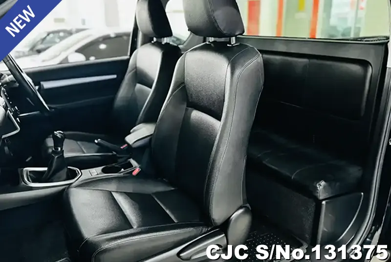 2020 Toyota / Hilux / Revo Stock No. 131375