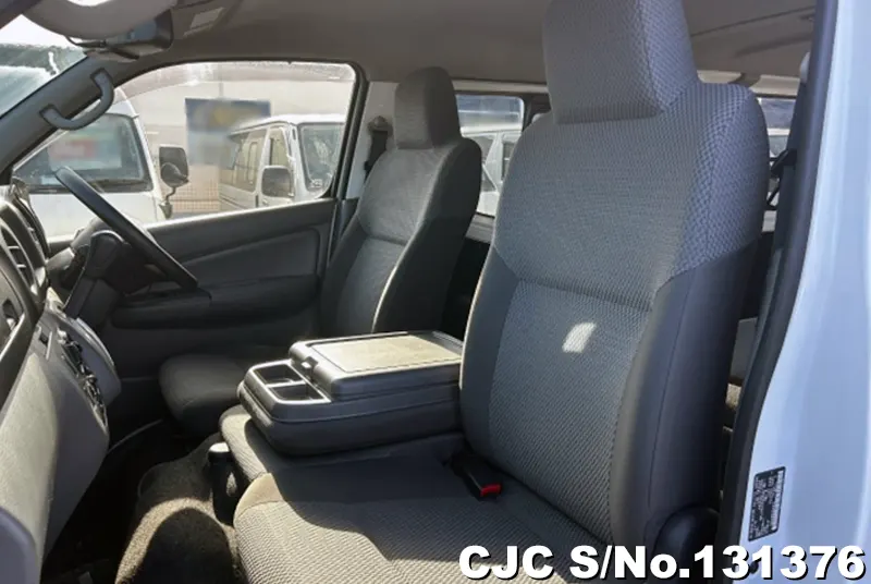 2019 Nissan / Caravan Stock No. 131376