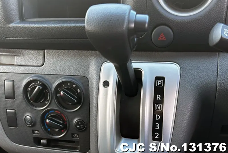 2019 Nissan / Caravan Stock No. 131376