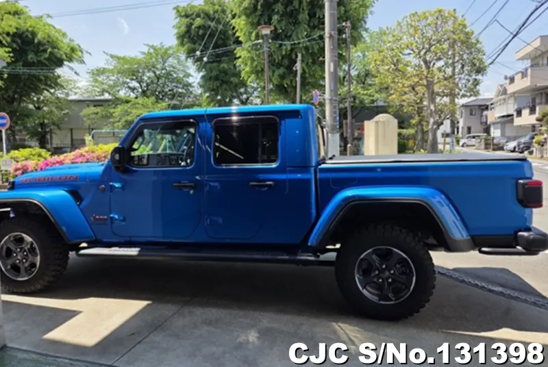 Jeep Gladiator in Blue for Sale Image 6