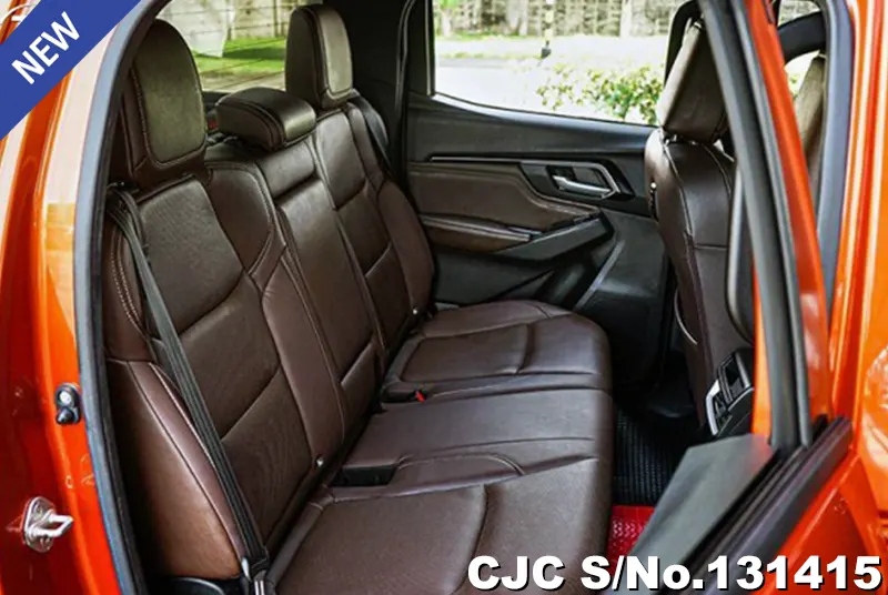 Isuzu D-Max in Orange for Sale Image 8