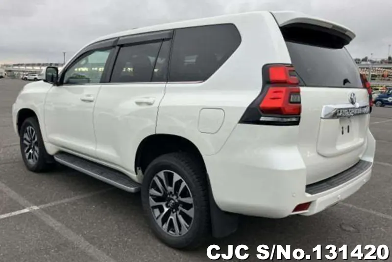 Nissan Navara in Stealth Grey for Sale Image 1