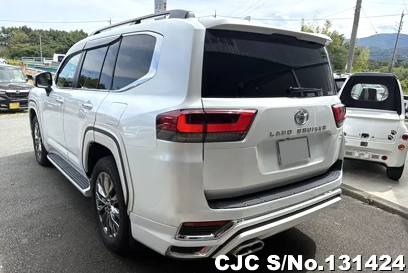 2023 Toyota / Land Cruiser Stock No. 131424