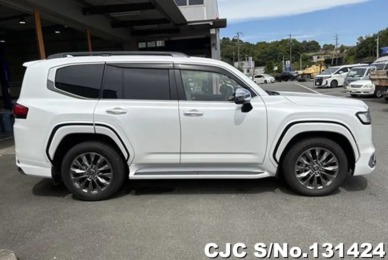 2023 Toyota / Land Cruiser Stock No. 131424