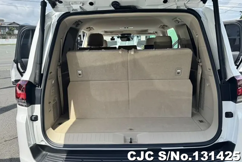 2023 Toyota / Land Cruiser Stock No. 131425