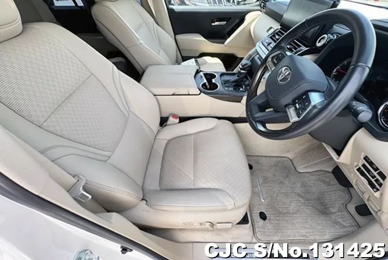 2023 Toyota / Land Cruiser Stock No. 131425