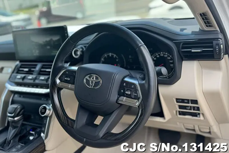 2023 Toyota / Land Cruiser Stock No. 131425