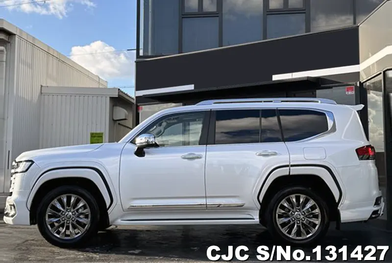 2023 Toyota / Land Cruiser Stock No. 131427