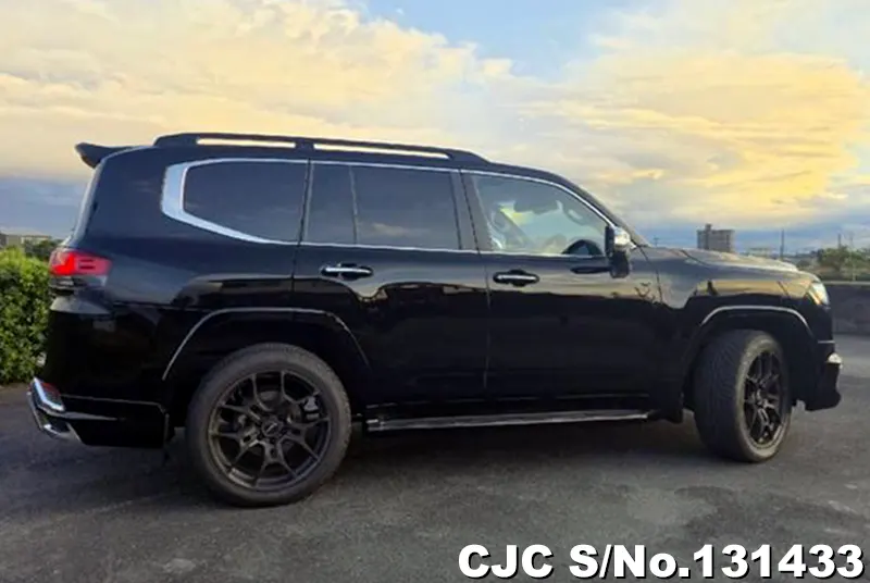 2023 Toyota / Land Cruiser Stock No. 131433