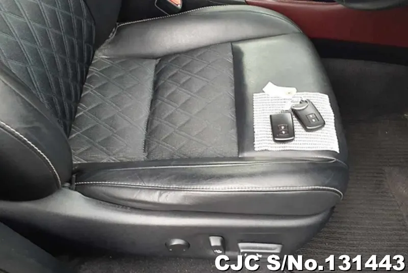 2015 Toyota / Harrier Stock No. 131443