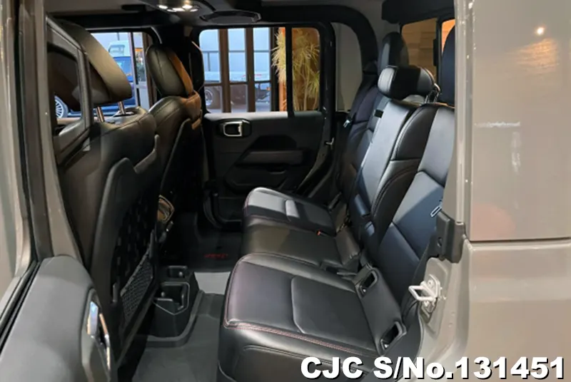Jeep Gladiator in Gray for Sale Image 14