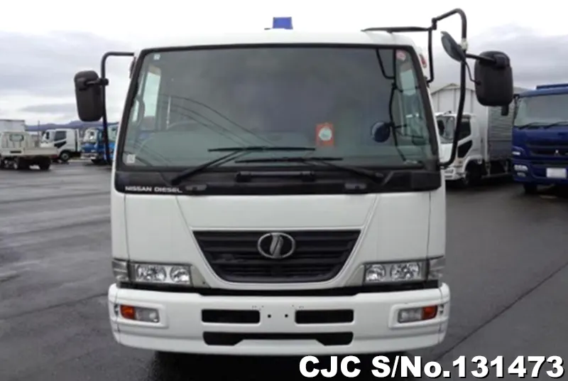 2005 Nissan / Condor Stock No. 131473