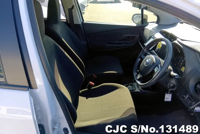 2018 Toyota / Vitz Stock No. 131489