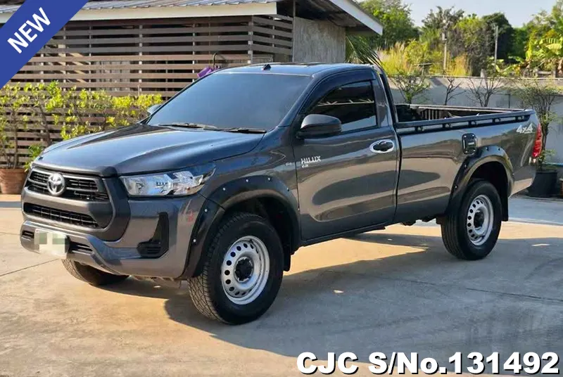 Toyota Hilux in Gray for Sale Image 2