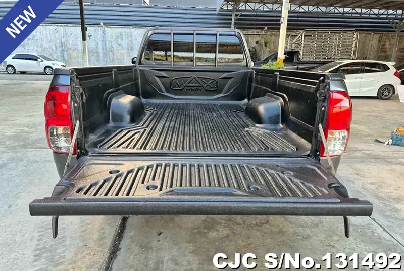 2023 Toyota / Hilux / Revo Stock No. 131492