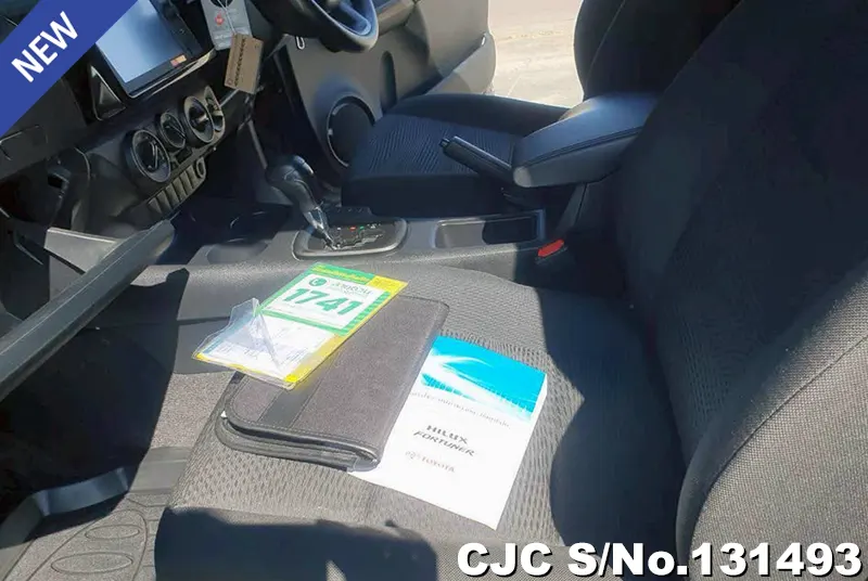 2023 Toyota / Hilux / Revo Stock No. 131493