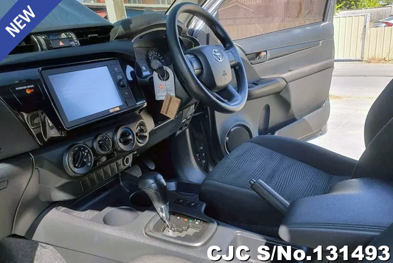 2023 Toyota / Hilux / Revo Stock No. 131493