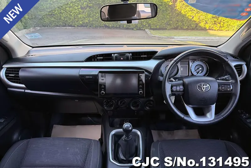 Toyota Hilux in Silver for Sale Image 6