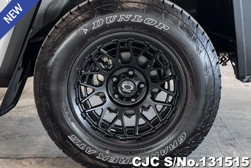 2024 Toyota / Hilux / Champ Stock No. 131515