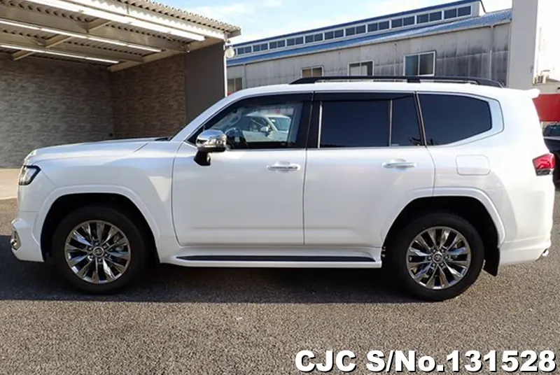 2022 Toyota / Land Cruiser Stock No. 131528