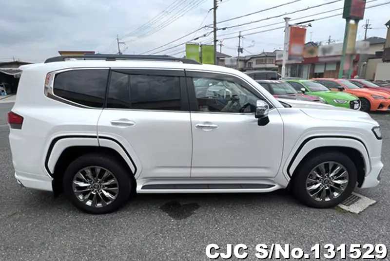 2022 Toyota / Land Cruiser Stock No. 131529