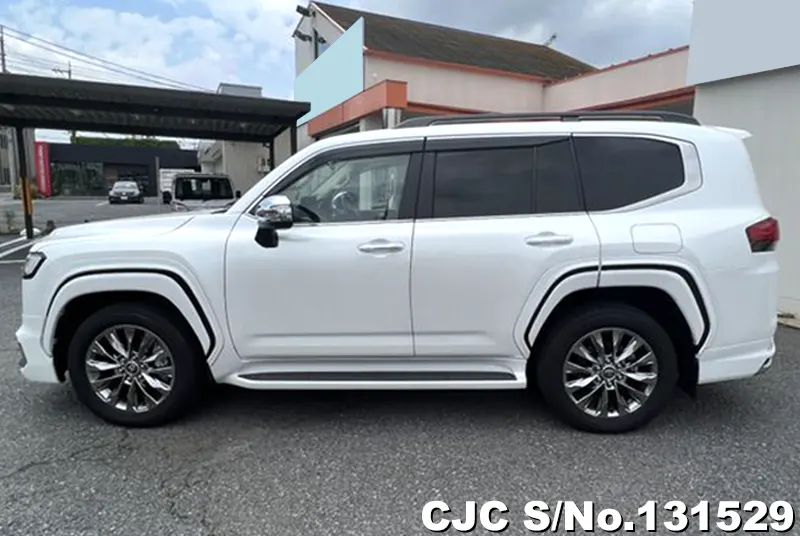 2022 Toyota / Land Cruiser Stock No. 131529