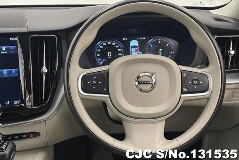 2018 Volvo / XC60 Stock No. 131535