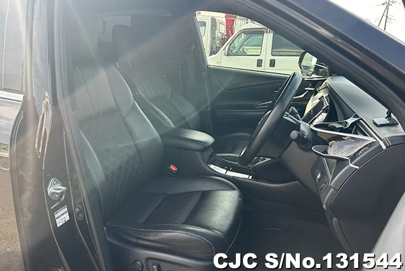 2014 Toyota / Harrier Stock No. 131544