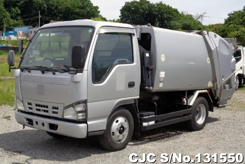 2004 Nissan / Condor Stock No. 131550