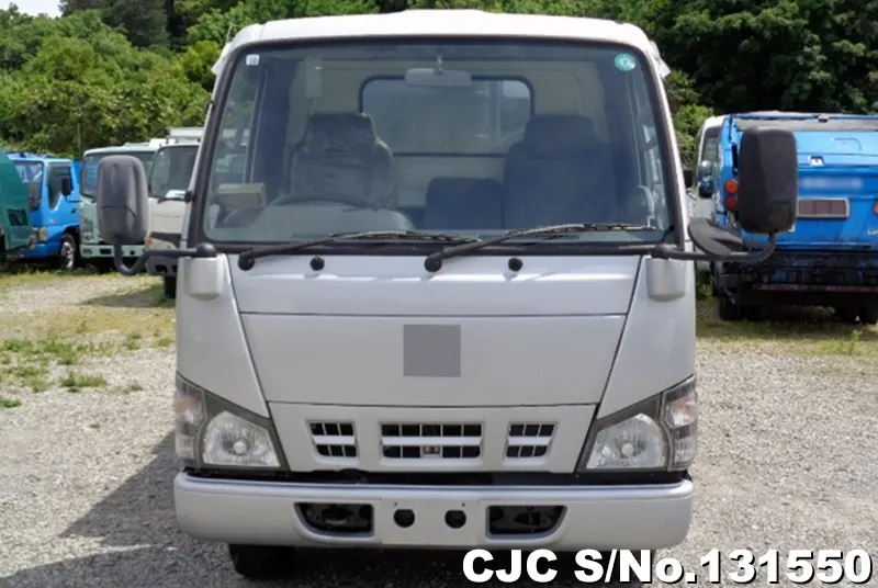 2004 Nissan / Condor Stock No. 131550