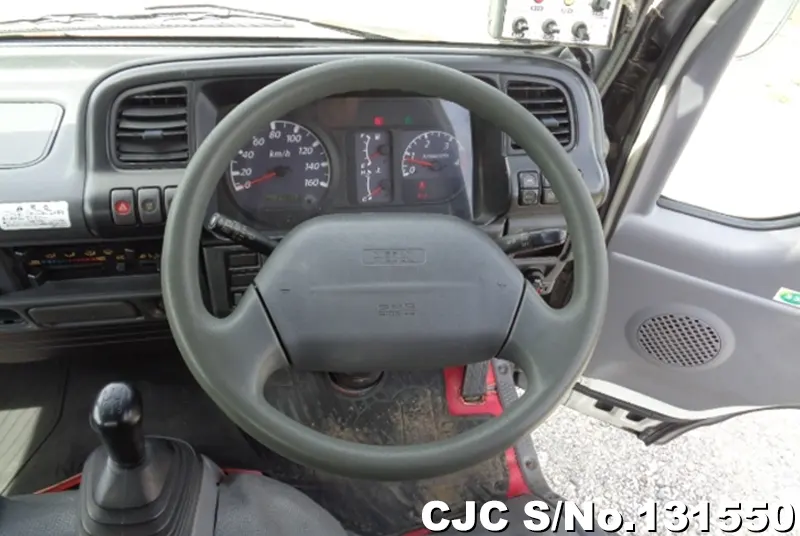 2004 Nissan / Condor Stock No. 131550