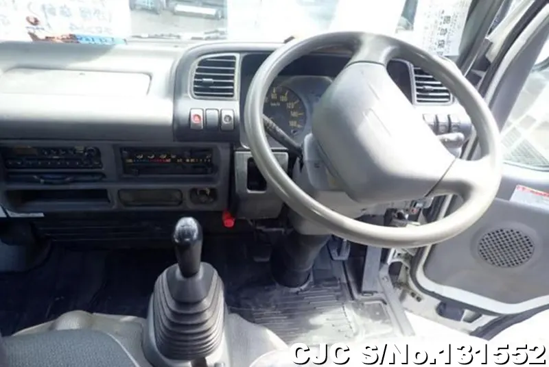 2002 Nissan / Condor Stock No. 131552