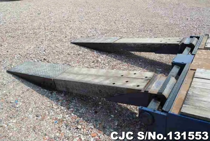 2002 Nissan / Condor Stock No. 131553