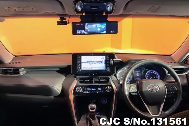 2021 Toyota / Harrier Stock No. 131561