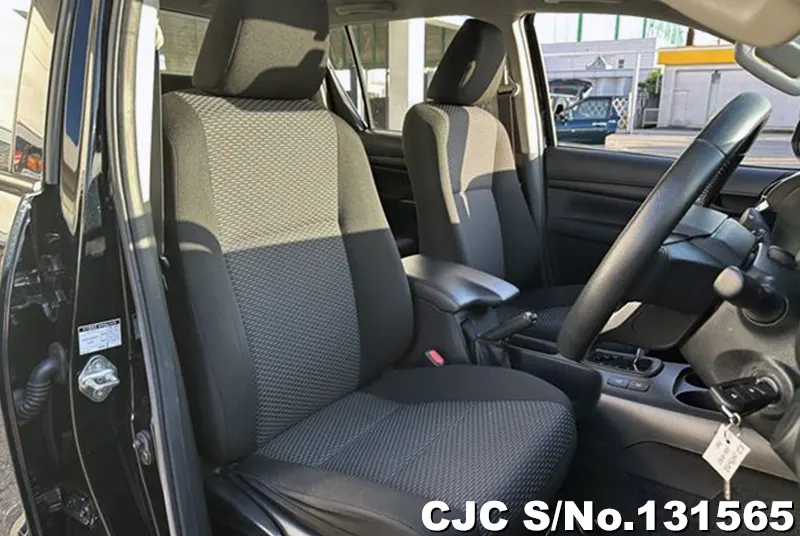 2020 Toyota / Hilux Stock No. 131565