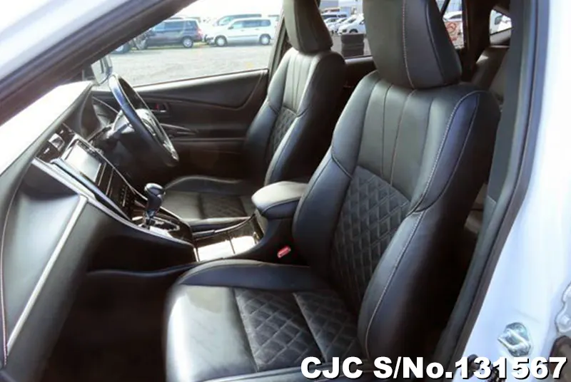 2019 Toyota / Harrier Stock No. 131567