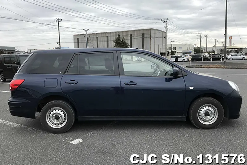 Nissan AD Van in BLUE for Sale Image 6