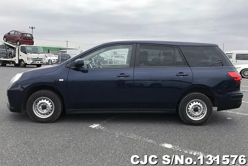 Nissan AD Van in BLUE for Sale Image 7