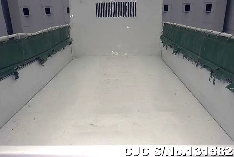 2015 Isuzu / Elf Stock No. 131582