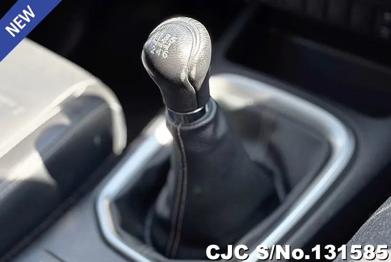 2021 Toyota / Hilux / Revo Stock No. 131585