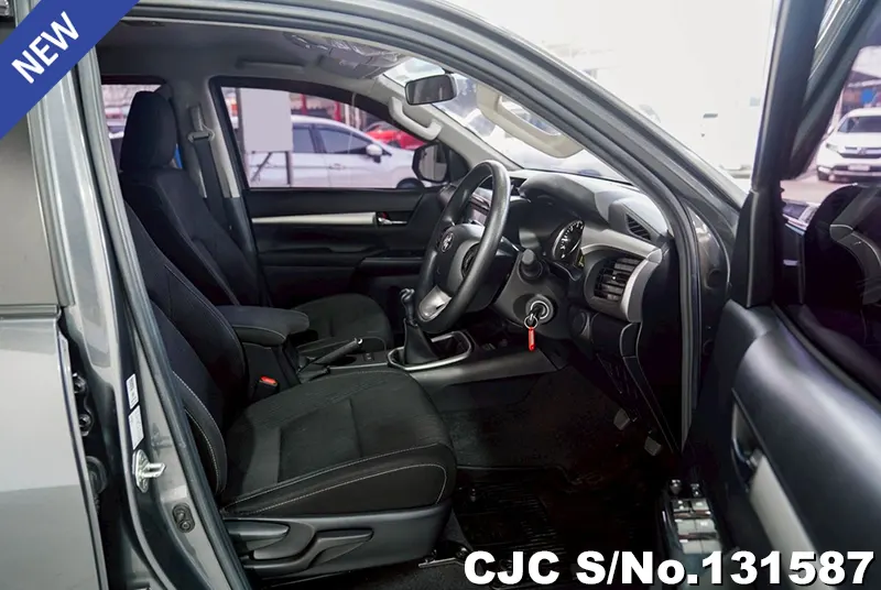 2021 Toyota / Hilux / Revo Stock No. 131587