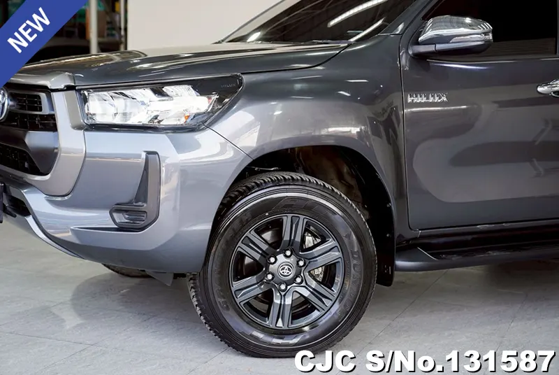 2021 Toyota / Hilux / Revo Stock No. 131587