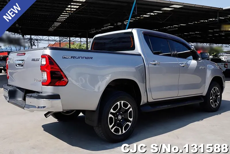 2020 Toyota / Hilux / Revo Stock No. 131588