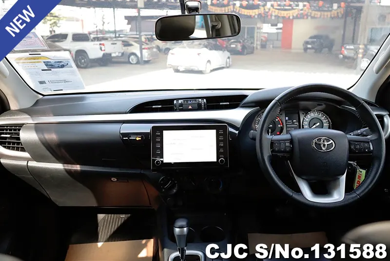 2020 Toyota / Hilux / Revo Stock No. 131588