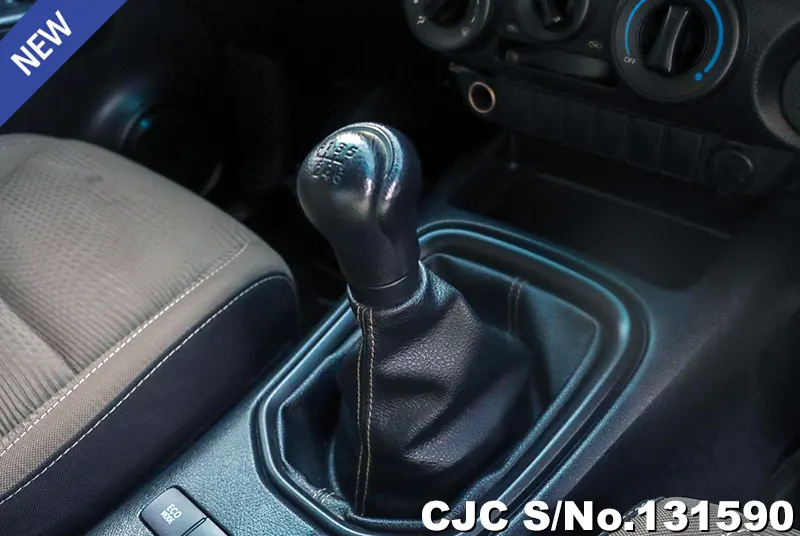 2016 Toyota / Hilux / Revo Stock No. 131590