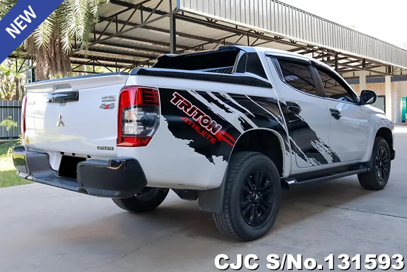 Mitsubishi Triton in White for Sale Image 2
